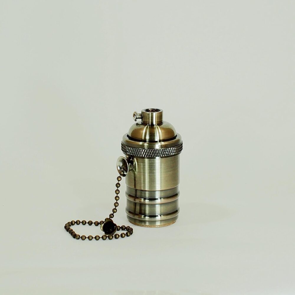 Z.Bulb Holder-Pull switch