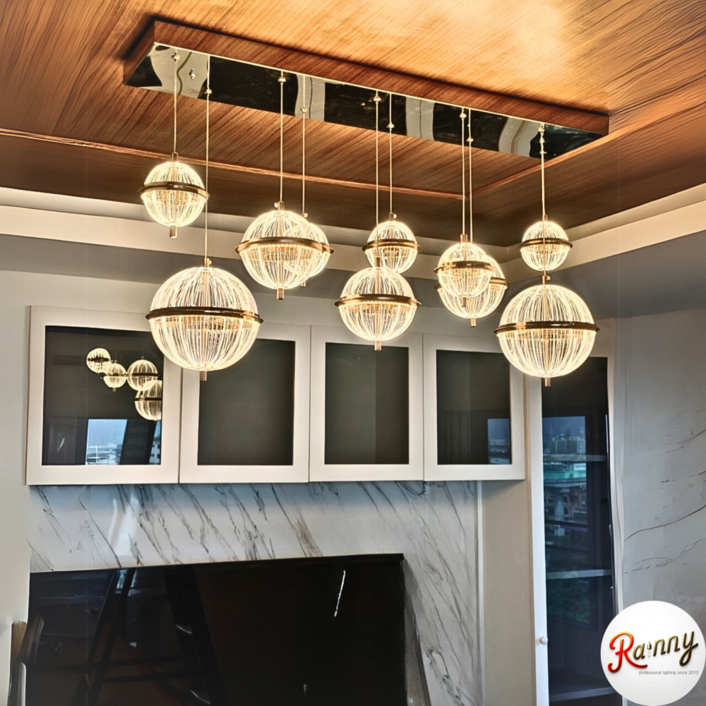 1.MO 83286-10 Modern Lamp