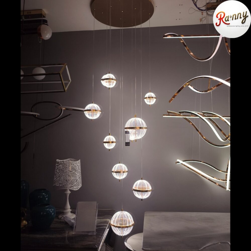 1.MO 83286-60 Modern Lamp