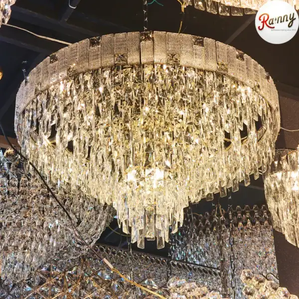 โคมไฟคริสตัล แชนเดอเลียร์ ดีไซน์หรูหรา สไตล์คลาสสิก [93028-800]